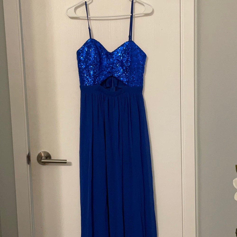 Blue prom dress